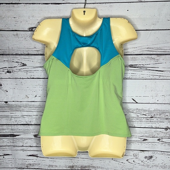 Under Armour Size XL Blue & Green Colorblock Athletic Tank Top w/ Shelf Bra - Picture 2 of 4